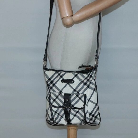 BURBERRY Nova Check Blue Label Shoulder Bag Nylon White Auth - Picture 14 of 16